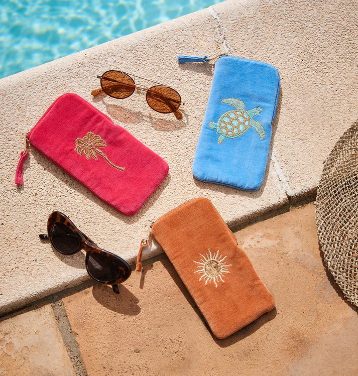 Elizabeth Scarlett Glasses Case Turtle Conservation