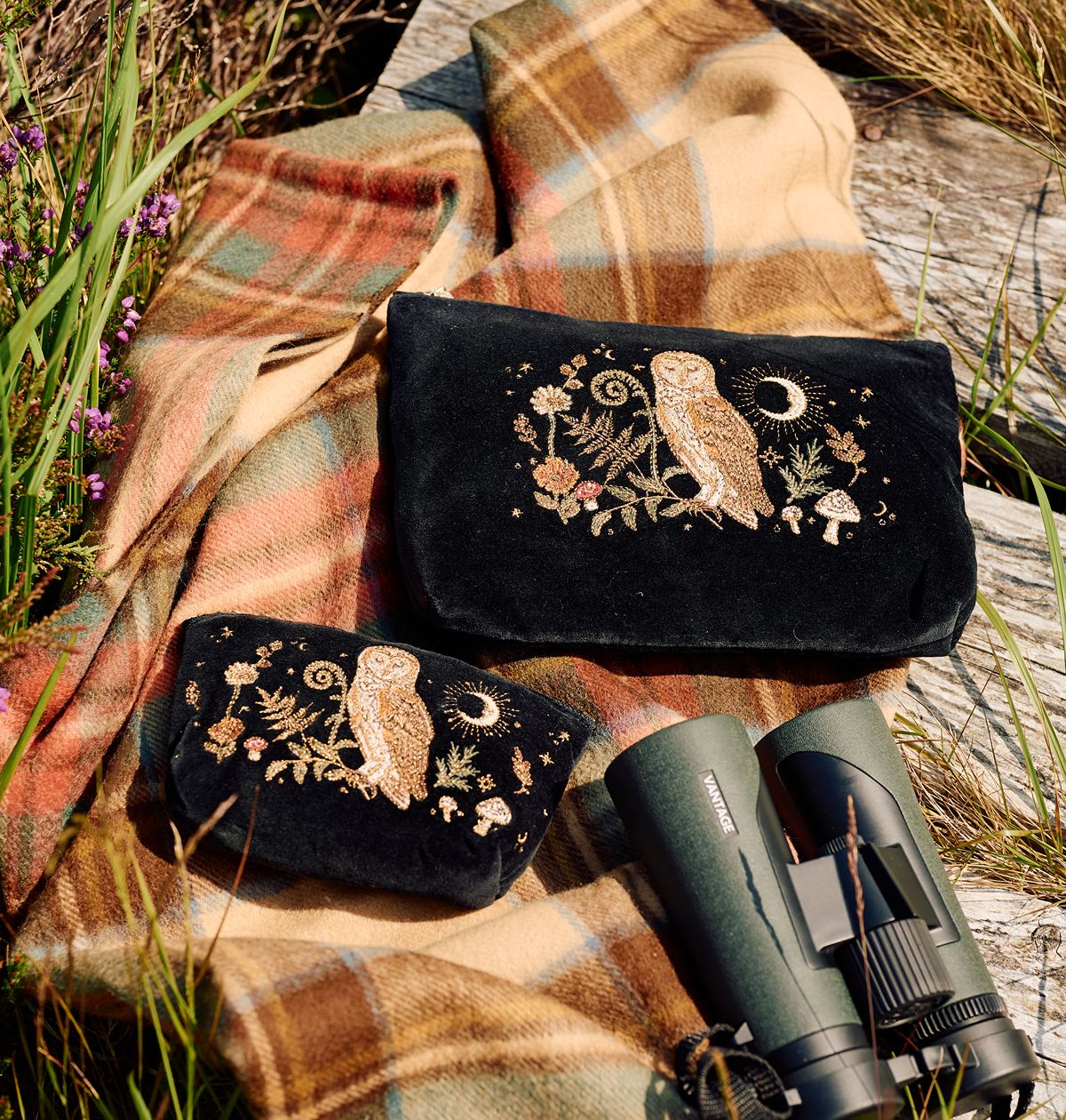 Elizabeth Scarlett Wash Bag Mystical Owl Velvet Charcoal