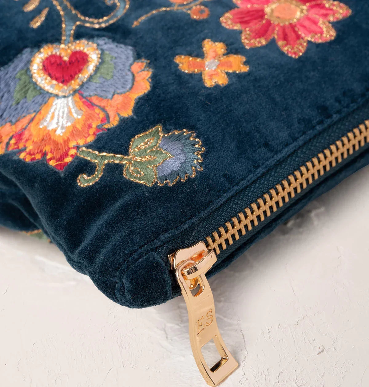 Elizabeth Scarlett Everyday Pouch Botanical Garden Velvet Ink Blue