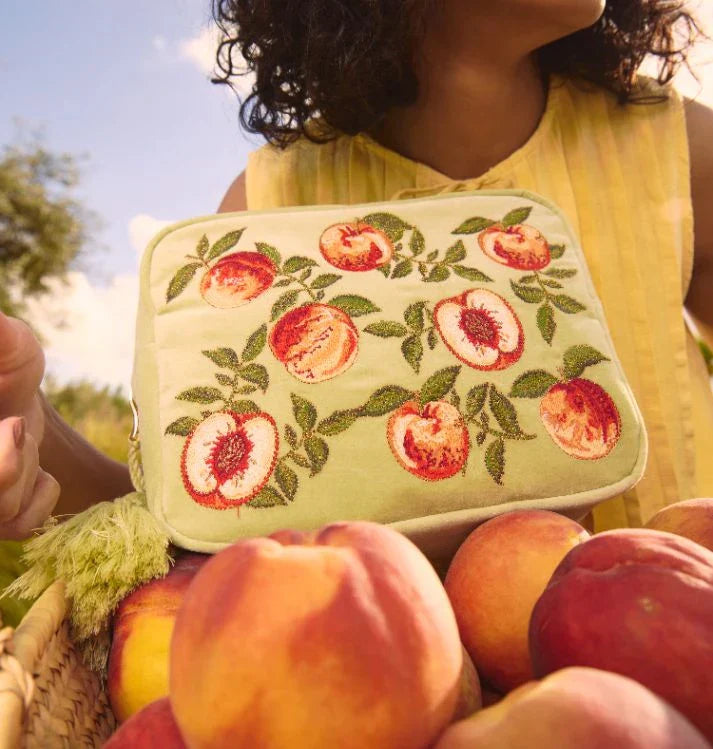 Elizabeth Scarlett Everyday Pouch Summer Peach