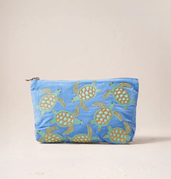 Elizabeth Scarlett Everyday Pouch Swimming Turtle