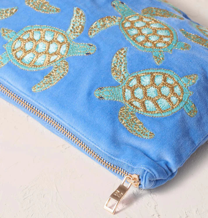 Elizabeth Scarlett Everyday Pouch Swimming Turtle