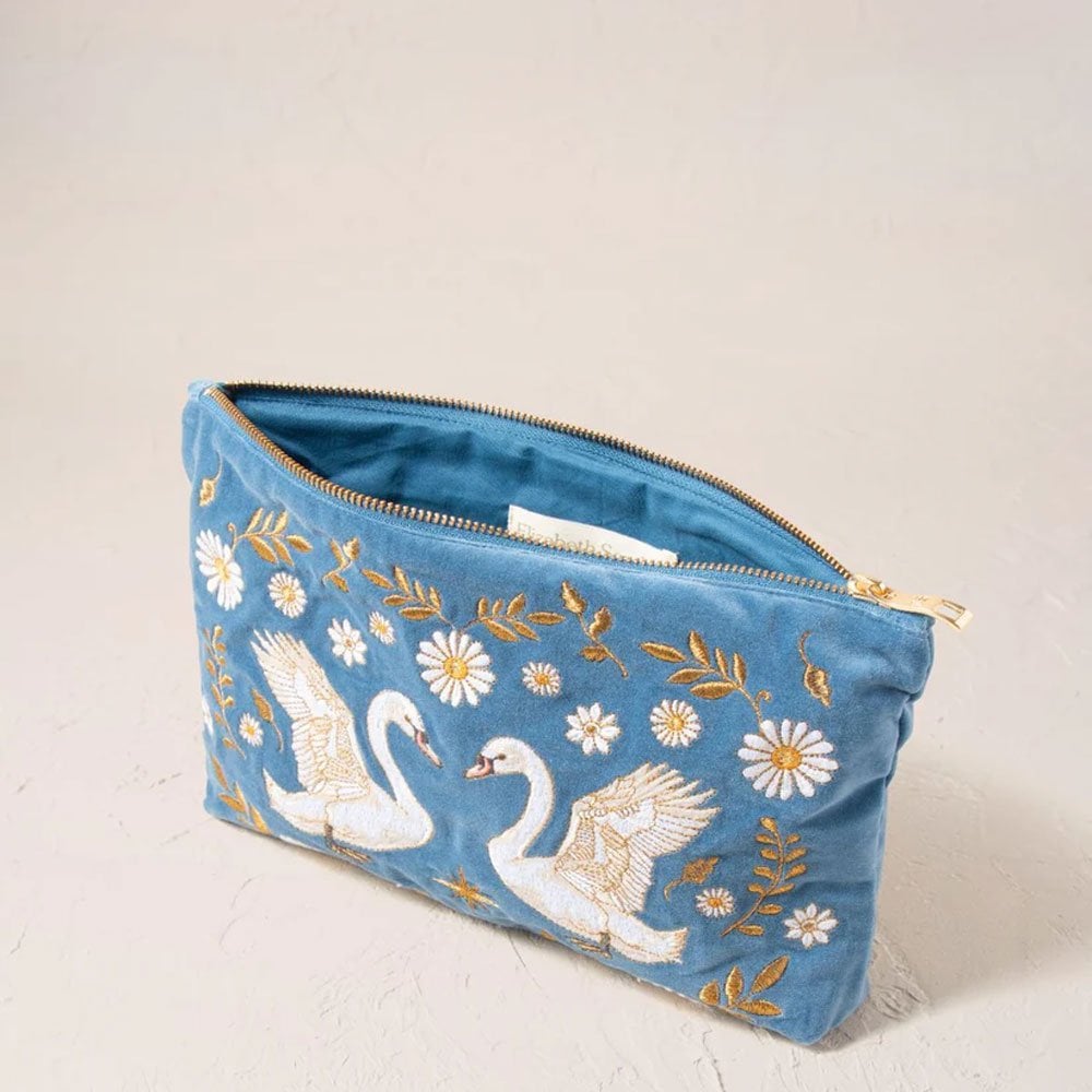 Elizabeth Scarlett Everyday Pouch Swan Garden